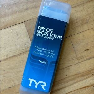 TYR Dry Off Sport Towel
